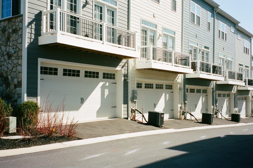How to Find a Real Estate Agent for Renting a House Near You