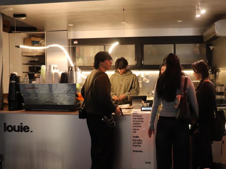 Clever way Aussie coffee pop-up makes $1k day