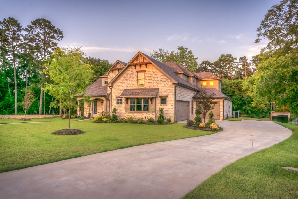 Captivating and Creative Curb Appeal Can Sell Your Home