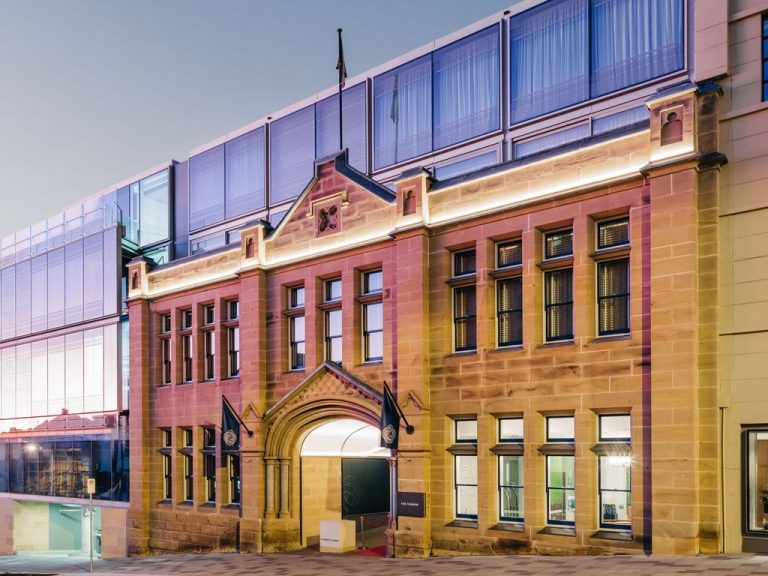 Chinese spending bolsters Australian and New Zealand luxury hotel market